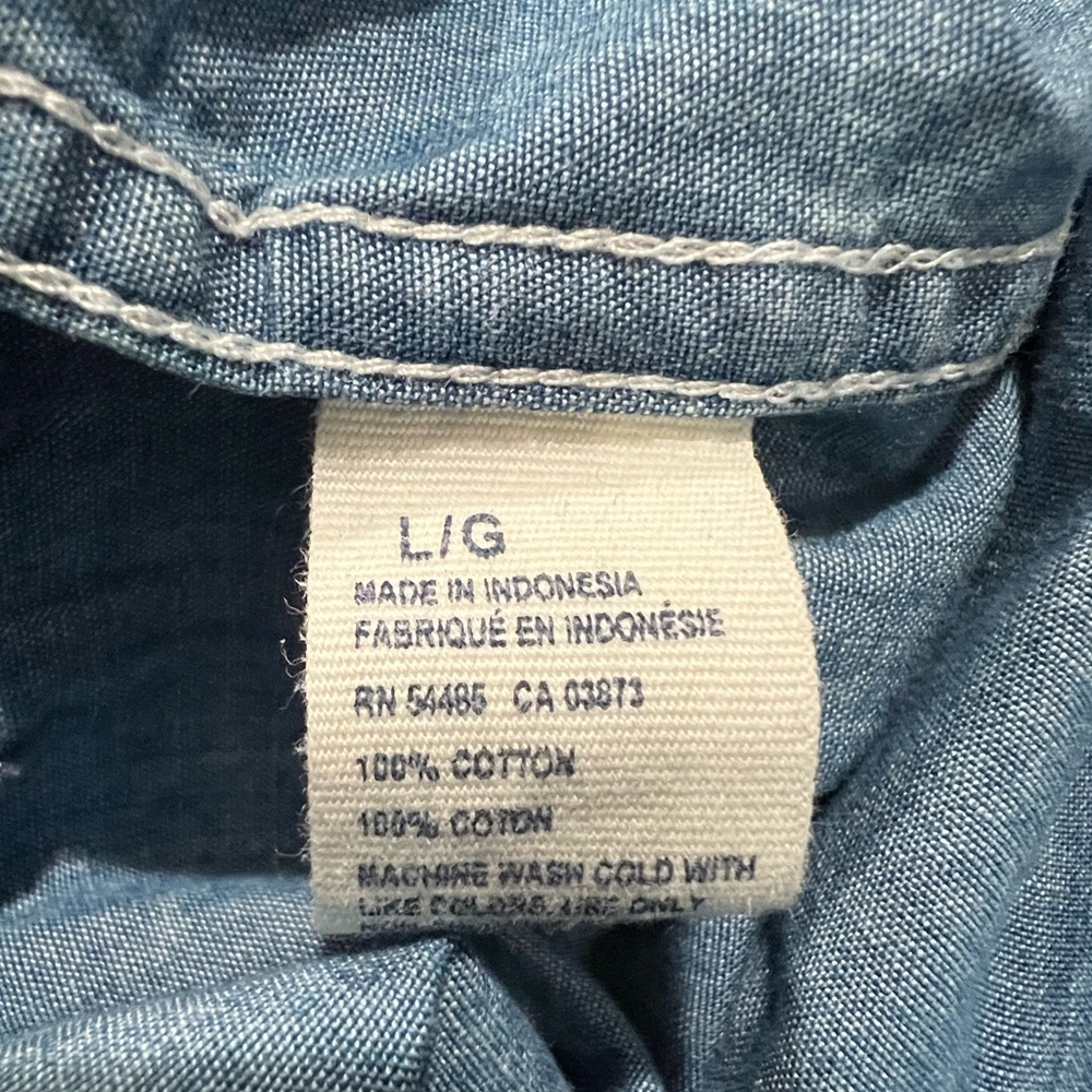 American Eagle Outfitters Men’s Button Down Denim Shirt Size Large Athletic Fit - Picture 9 of 10